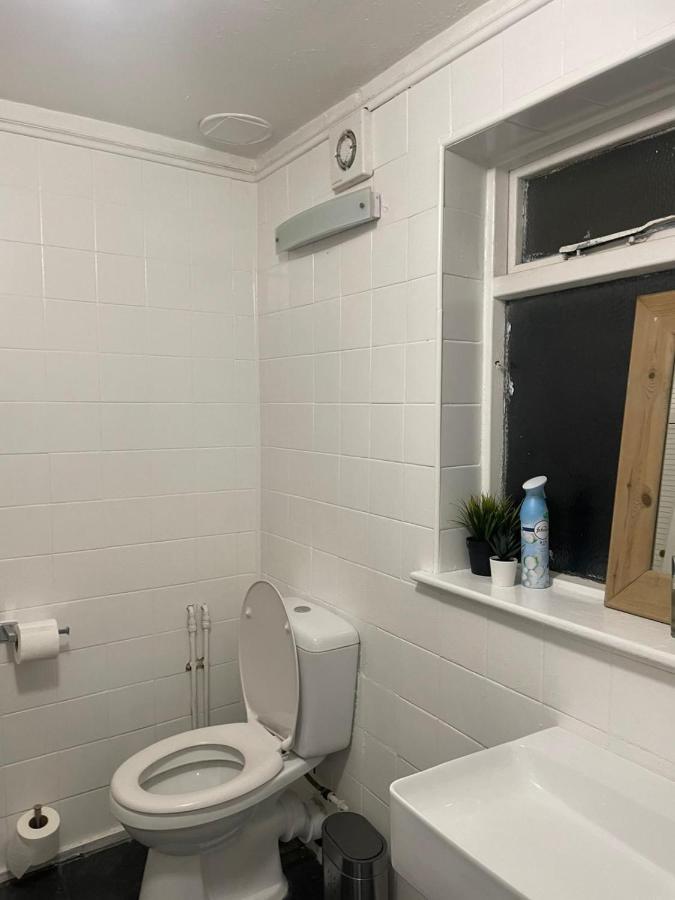 Balham, South London Spacious Guest House 1, 6 Rooms Available Kültér fotó