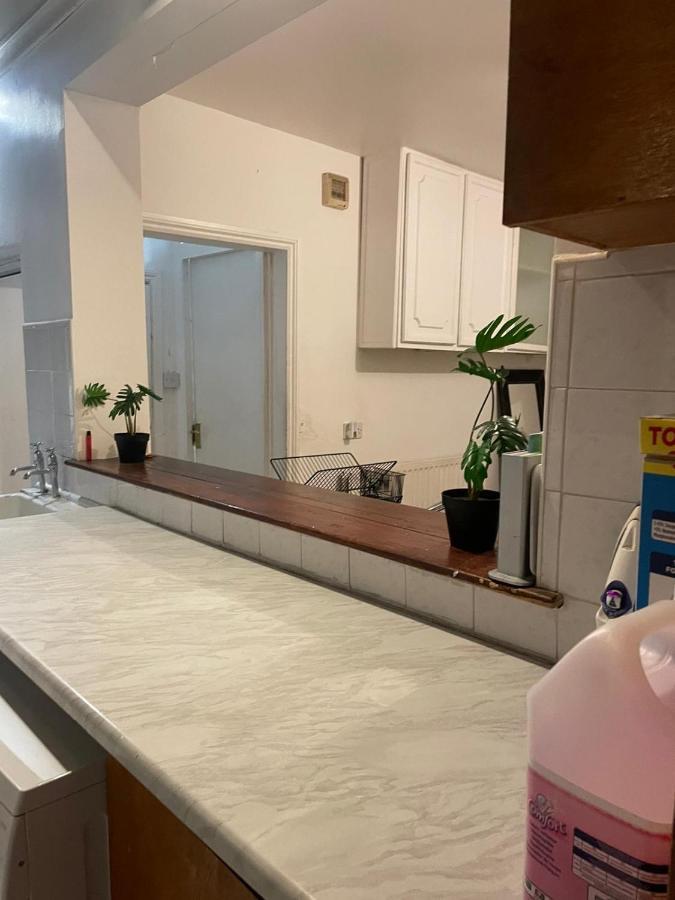 Balham, South London Spacious Guest House 1, 6 Rooms Available Kültér fotó