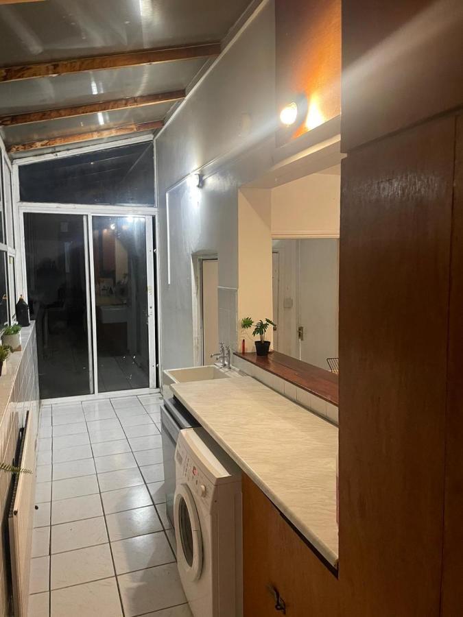 Balham, South London Spacious Guest House 1, 6 Rooms Available Kültér fotó
