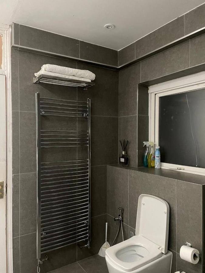 Balham, South London Spacious Guest House 1, 6 Rooms Available Kültér fotó