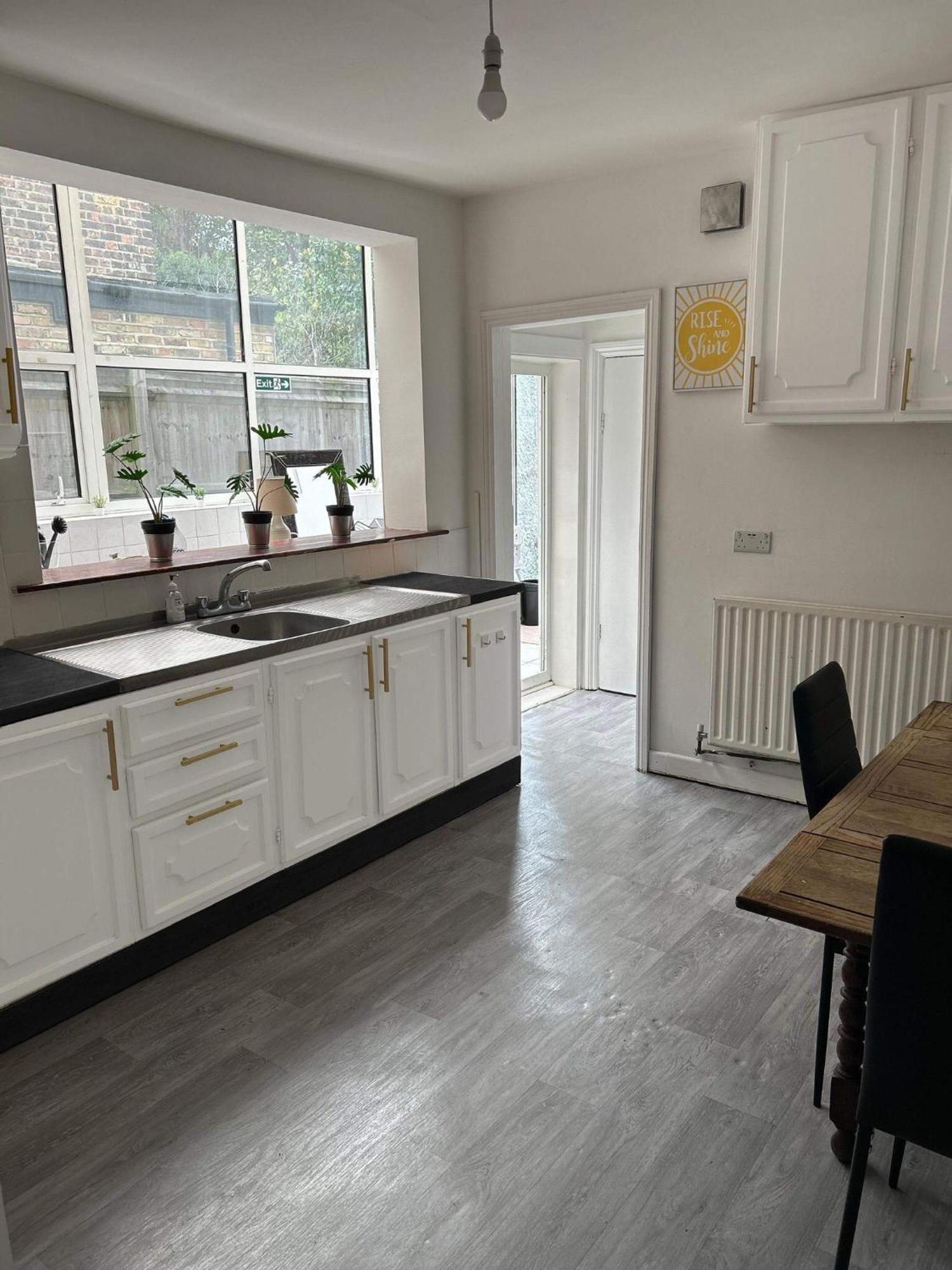 Balham, South London Spacious Guest House 1, 6 Rooms Available Kültér fotó